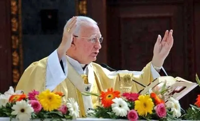 Monseñor Fernando Sáenz La Calle.