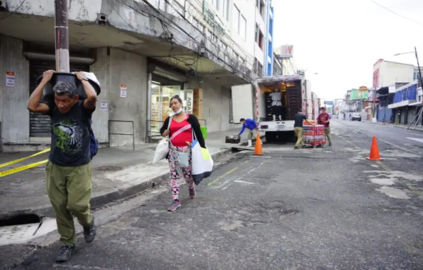 Habilitan paso peatonal en Calle Ruben Darío