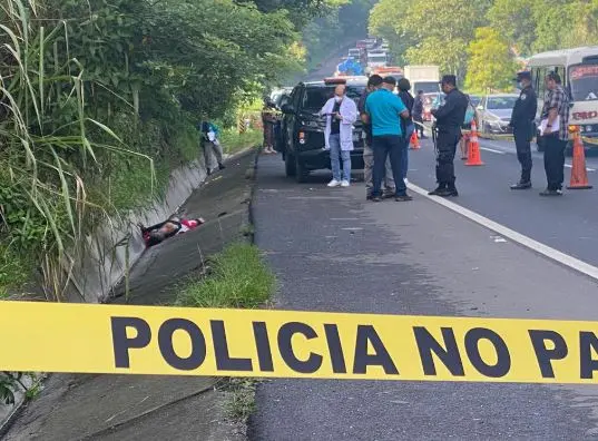 Cuerpo en Carretera de Oro