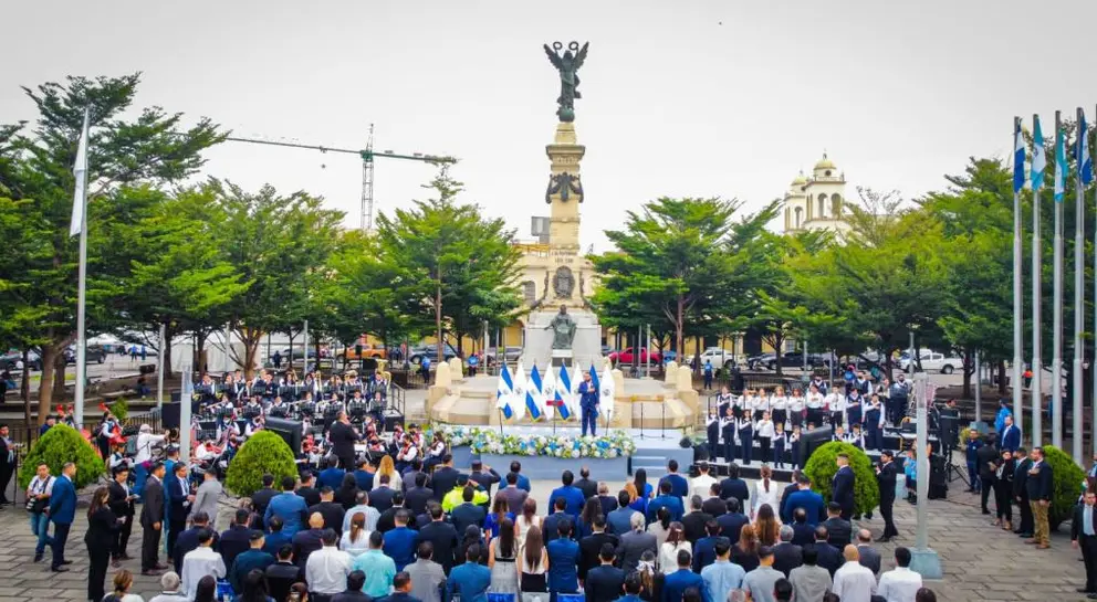 Inauguran mes cívico