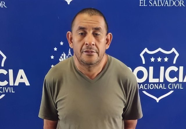 José Javier Landaverde, detenido por amenazar con arma de fuego a conductores.