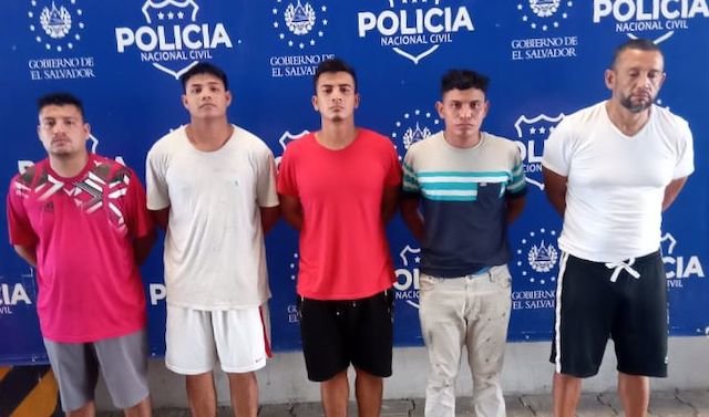 Detenidos por distribuir drogas en la colonia Miramonte, San Salvador