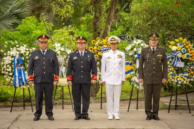 HOMENAJE PÓSTUMO A POLICÍAS FALLECIDOS PNC