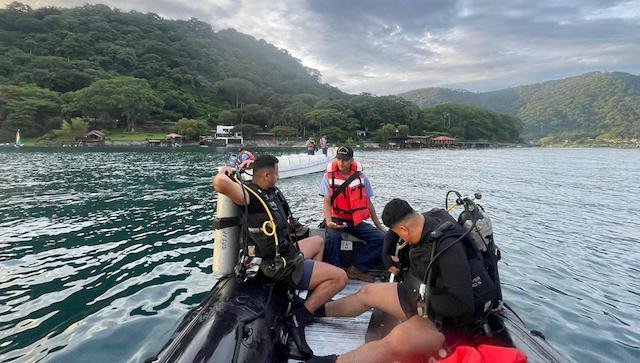 Choque Ferry Lancha coatepeque rescate