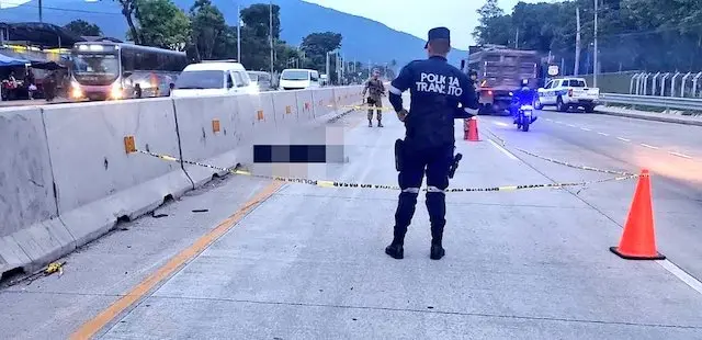 Accidente carretera Panamericana kilómetro 30 a Santa Ana un fallecido