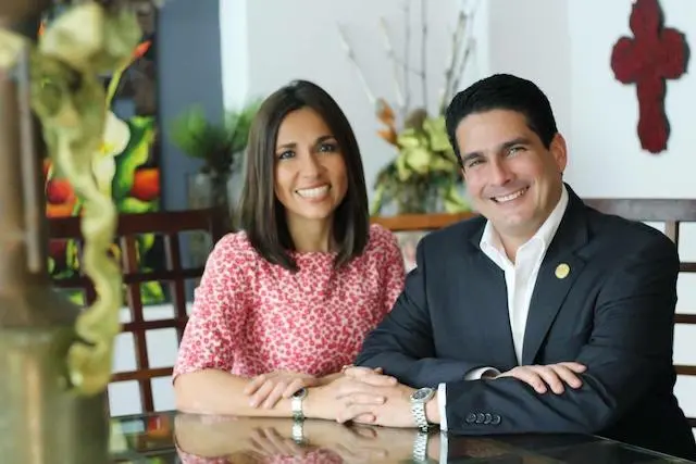 Roberto d'Aubuisson y Jackeline López de d'Aubuisson