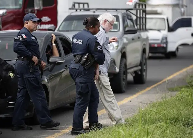 Hombre dispara a manifestantes en Panamá