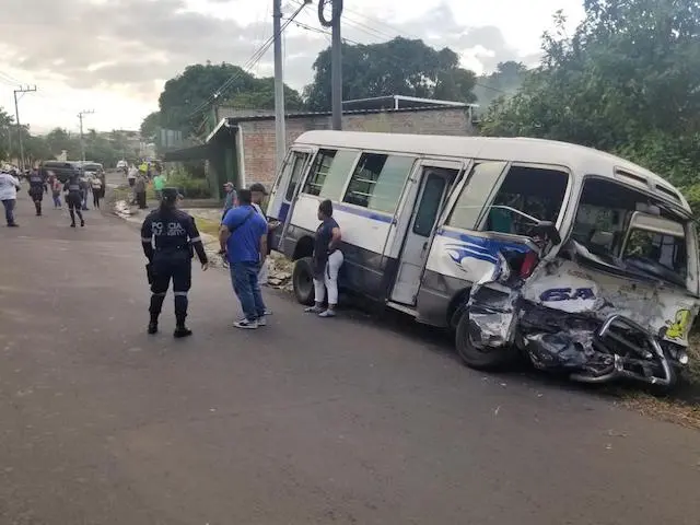 Accidente siete vehículos Mejicanos 16-11-2023
