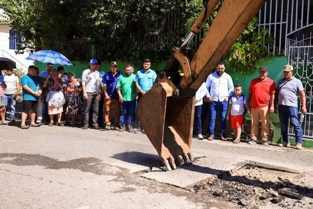 DOM PLAN NACIONAL DE BACHEO San Francisco Menendez, Ahuachapán