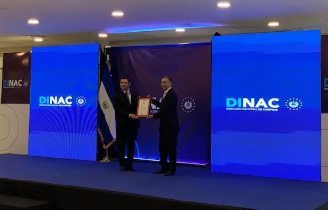 DINAC obtiene certificación antisoborno ISO-