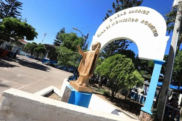 Inician renovación parque Monseñor Romero en Ciudad Barrios, San Miguel