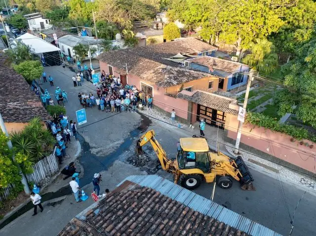 Inician plan nacional de bacheo en Huizucar