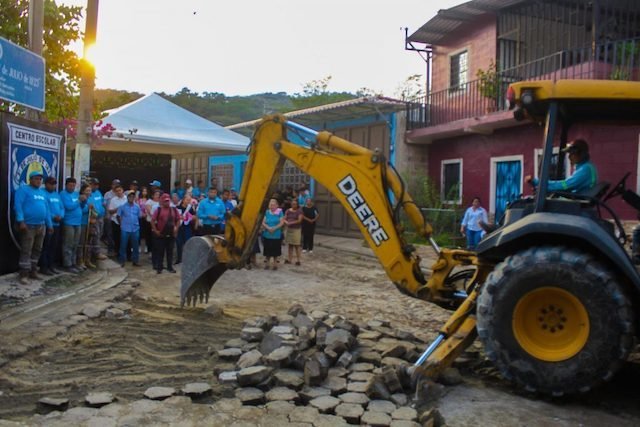 DOM inicia segundo proyecto de recuperación vial en El Paisnal