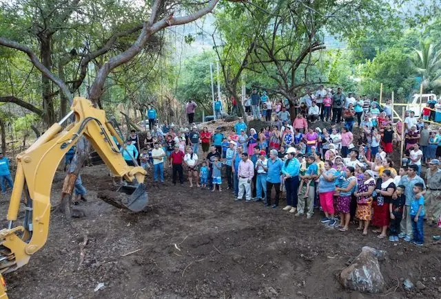 Inician construcción de unidad de salud en Jiquilapa, La Libertad