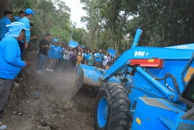 Inician trabajos en calles de San José Villanueva