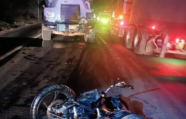 Motociclista muere al chocar contra camión en San Miguel 07-02-2024