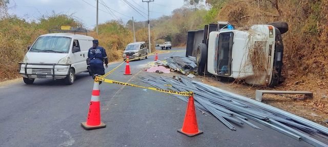 Conductor de camión fallecido en accidente en San Vicente 03-04-2024