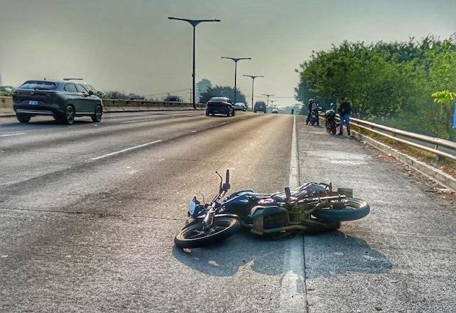 Motociclista fallecido en bulevar Monseñor Romero 07-04-2024