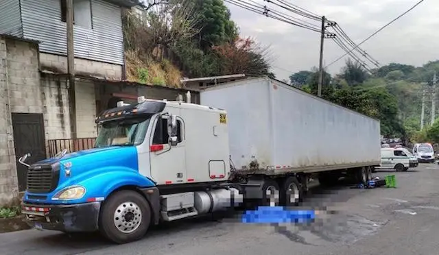 Motociclista atropellado por rastra 20-04-2024