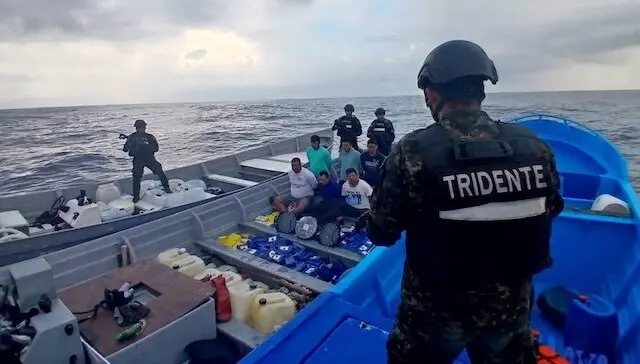 Incautación drogas Fuerza Naval 17-10-2024 1