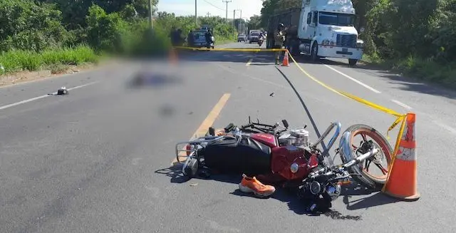 Motociclista muerto en carretera del Litoral en el desvío a playa El Amatal, 11-01-2025