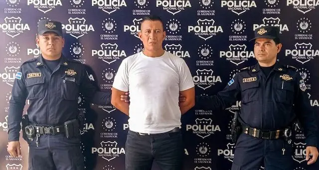 Élmer Antonio Carpio Perdomo, robo agravado y tenencia y portación ilegal de arma de fuego