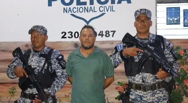Efraín Flores López, 53 años de edad, intento de homicidio
