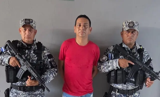 Roberto Edgardo Jaco Galeano, hurto