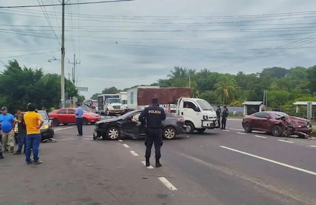Conductor de 63 años fallecido, dos lesionados, Sonsonate, 22-09-2025
