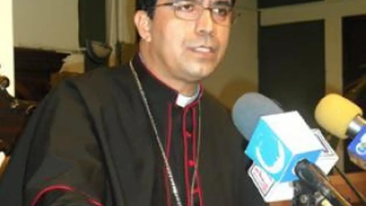 Monse&ntilde;or Escobar Alas4