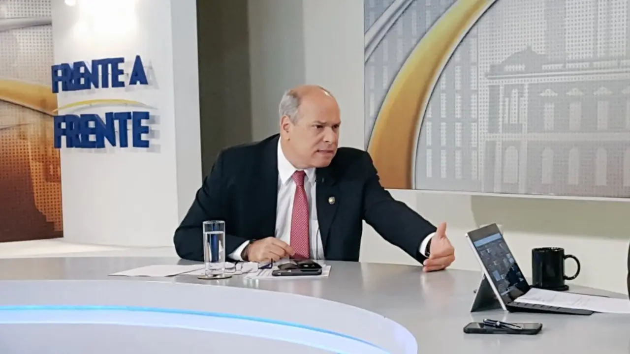 Rodrigo &Aacute;vila