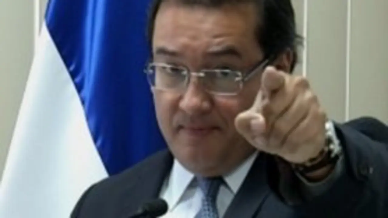 Luis Mart&iacute;nez.