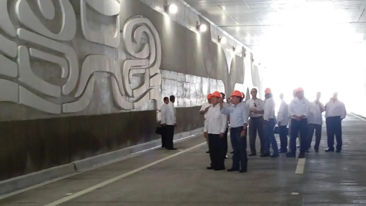 paso a desnivel redondel masferrer