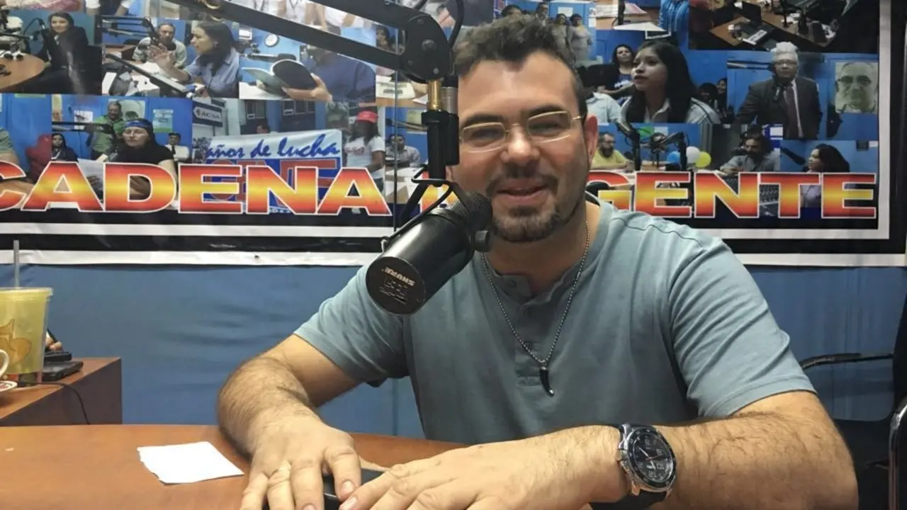 2ec7705d-64fe-48c9-8102-a9136830a4af