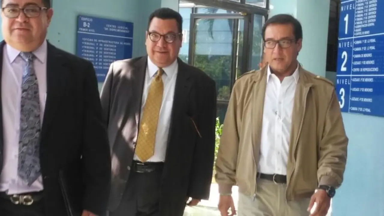 Luis Mart&iacute;nez llega a Juzgados