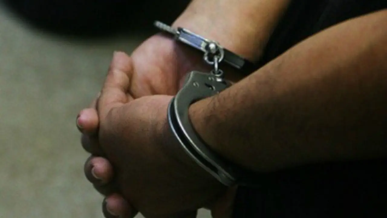 Polic&iacute;a preso