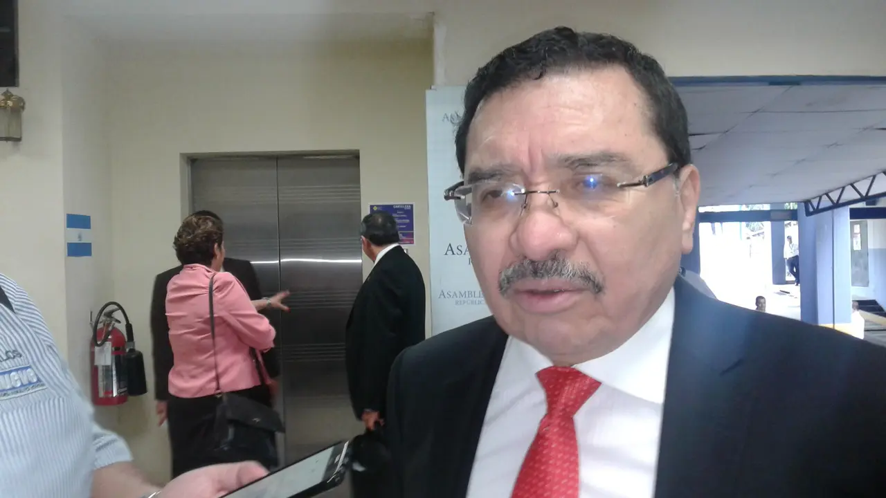 Medardo Gonz&aacute;lez (2)