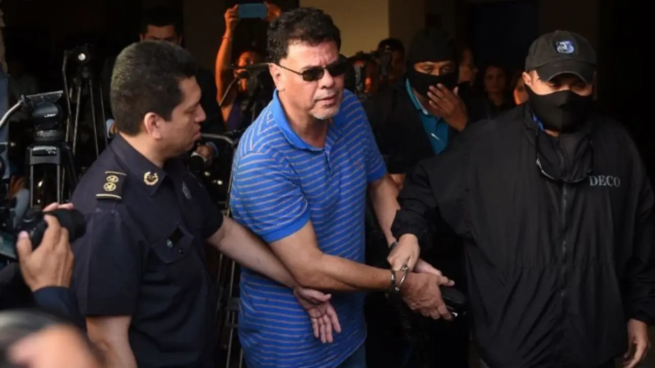 Reynaldo V&aacute;squez