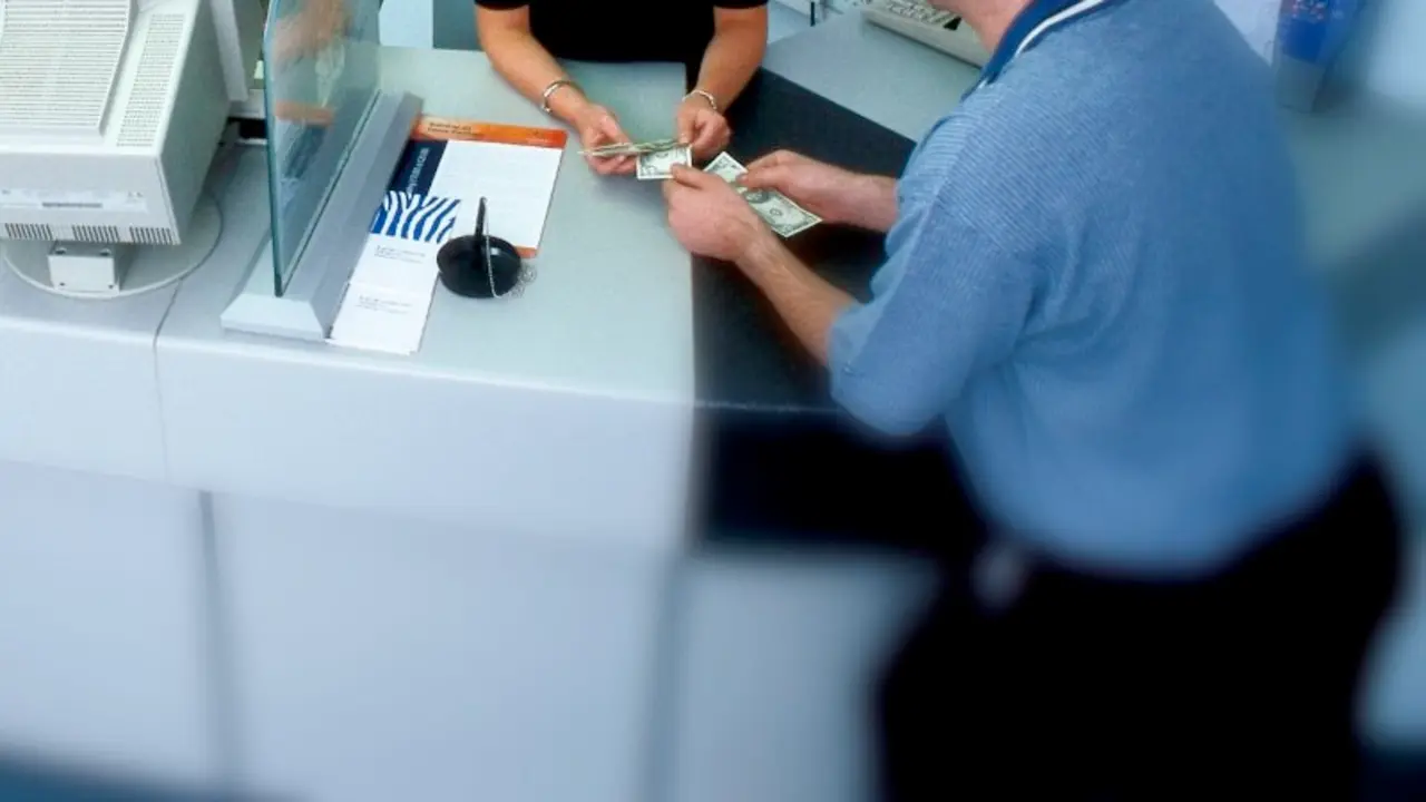 Tr&aacute;mite bancario