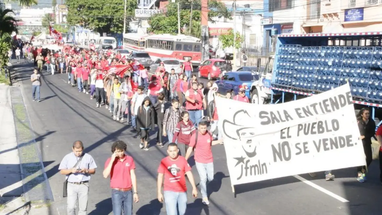 Protesta FMLN Sala