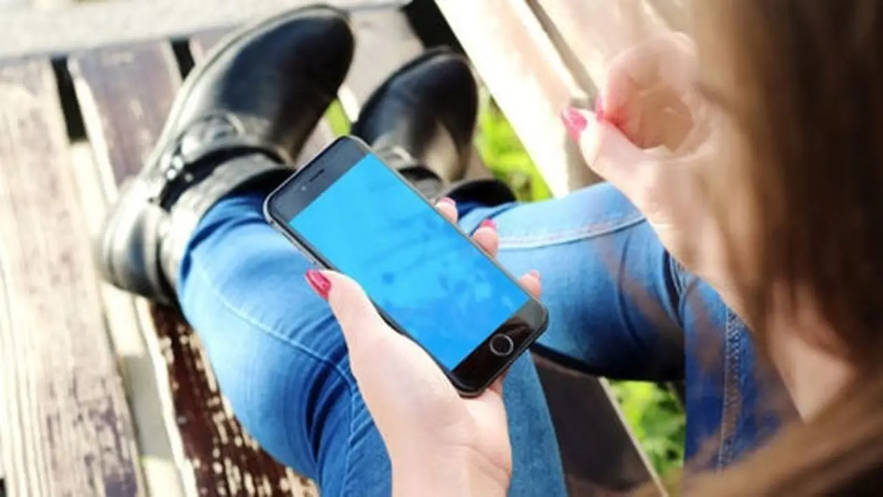 Tel&eacute;fono sucio