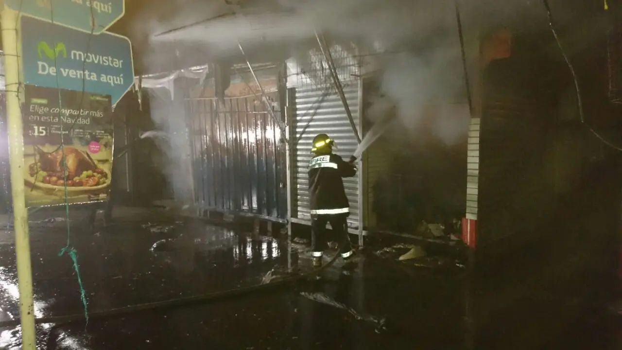 incendio en mercado de San Miguel