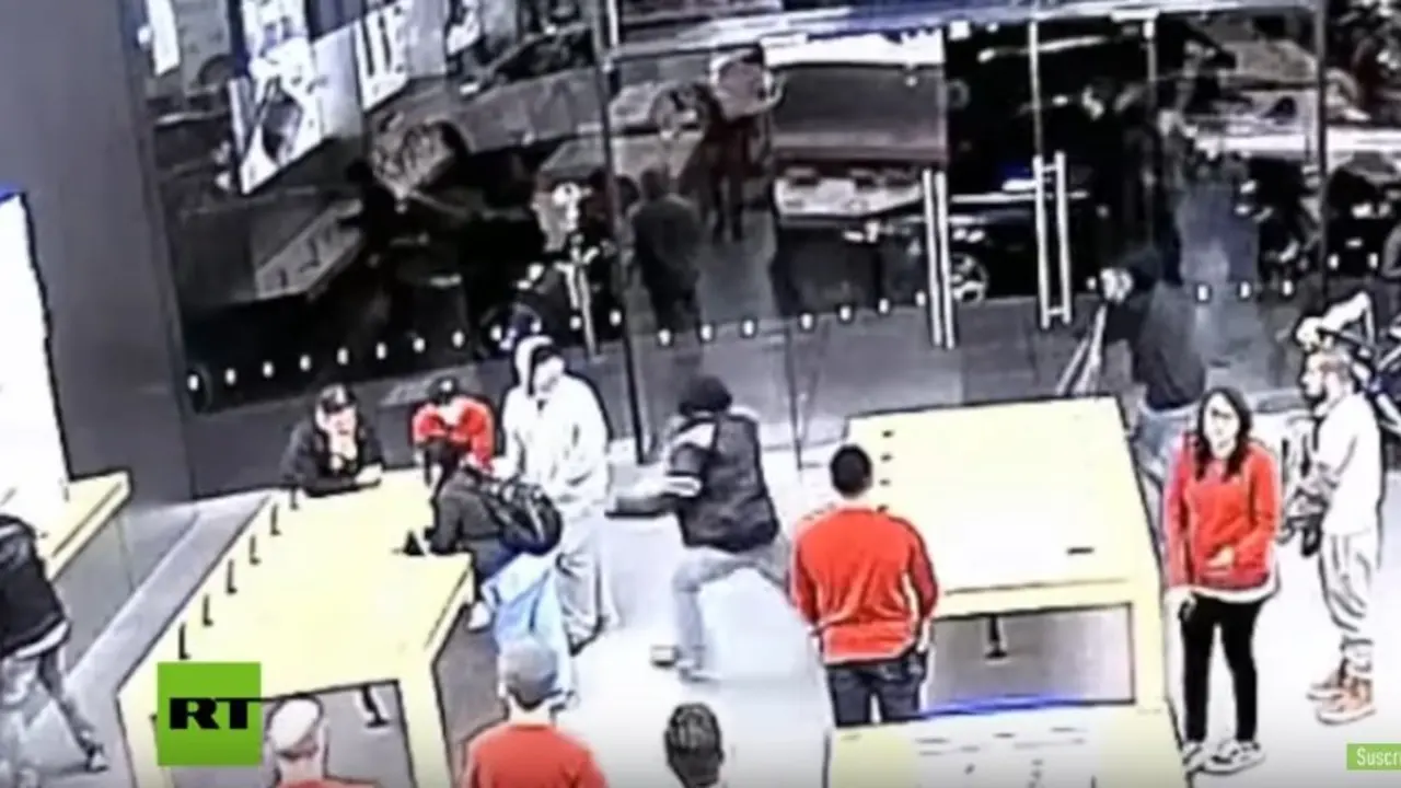 asalto de tienda apple