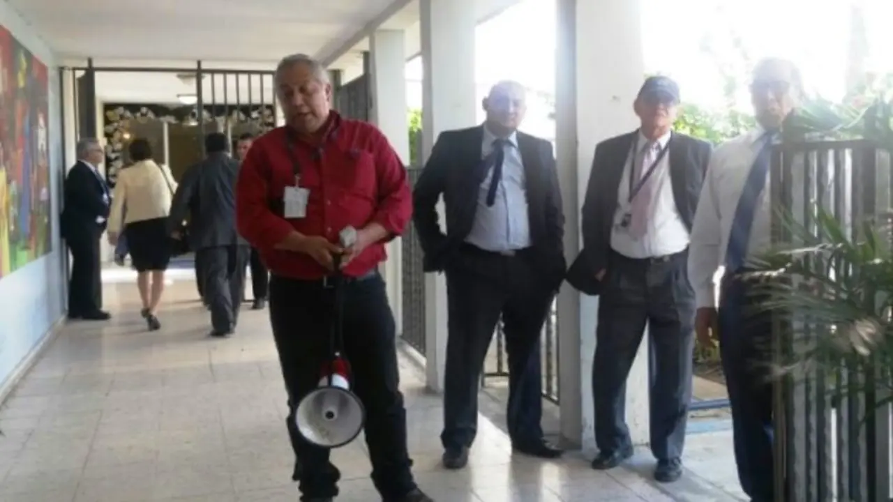 Sindicalistas asamblea