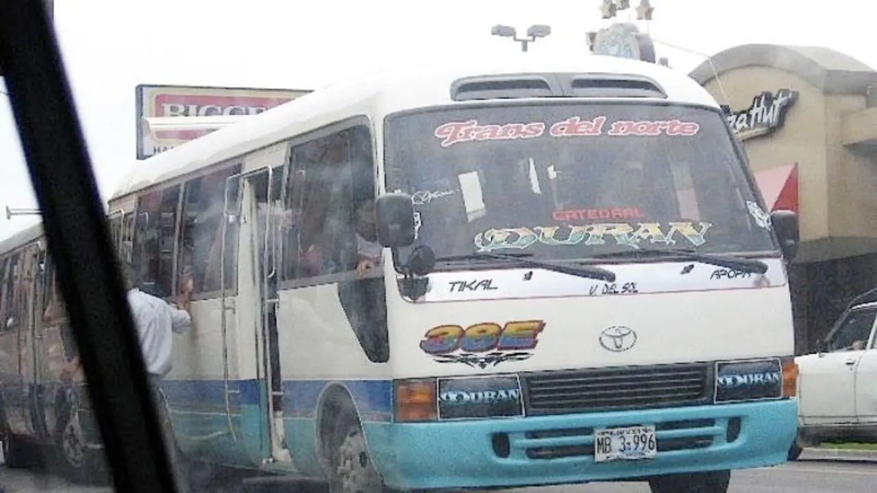 microb&uacute;s 38-e