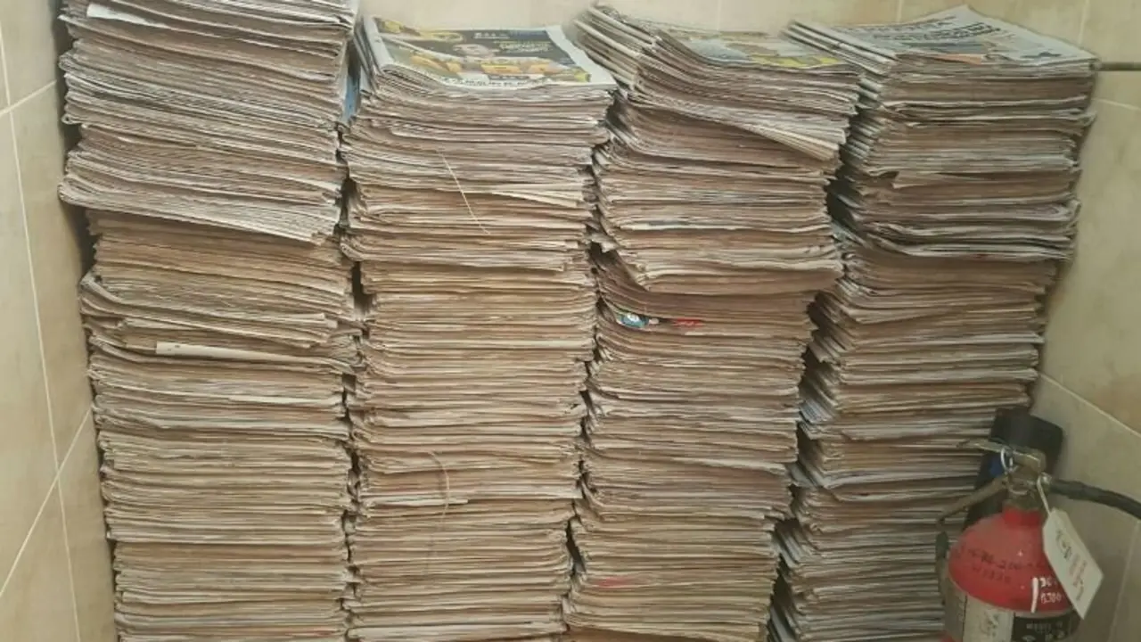 Peri&oacute;dicos de papel