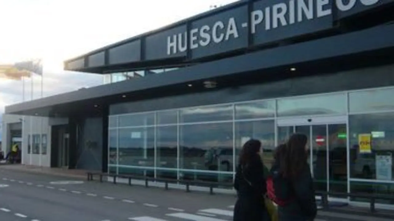 Aeropuerto de Huesca, Espa&ntilde;a.