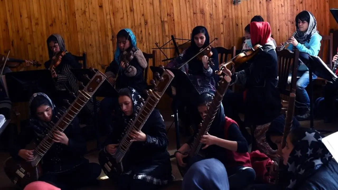 Orquesta de mujeres en Afganist&aacute;n