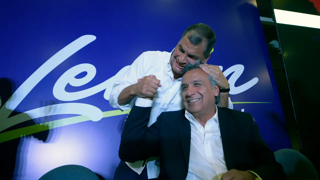 El presidente de Ecuador, Rafael Correa, y el candidato Len&iacute;n Moreno