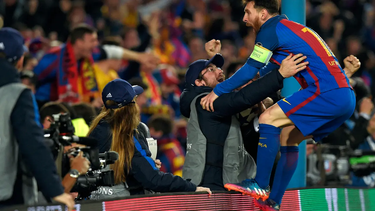 Messi celebra la remontada del Barcelona ante el PSG.